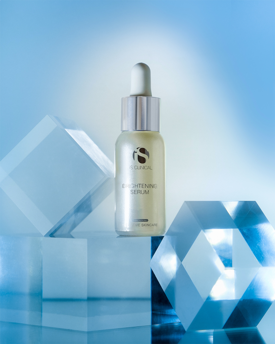 Brightening Serum. iS Clinical. Official Stockist. Worldwide shipping. Medical-grade skincare. The M-ethod Aesthetics