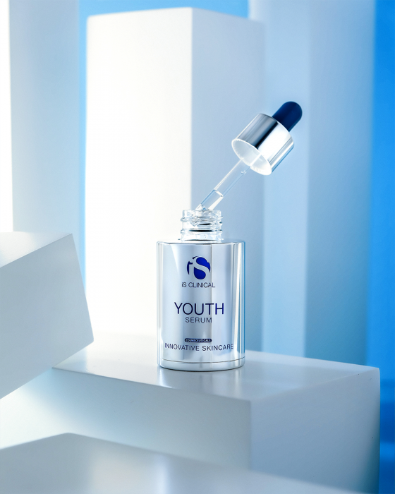 Youth Serum. iS Clinical. Official Stockist. Worldwide shipping. Medical-grade skincare. The M-ethod Aesthetics